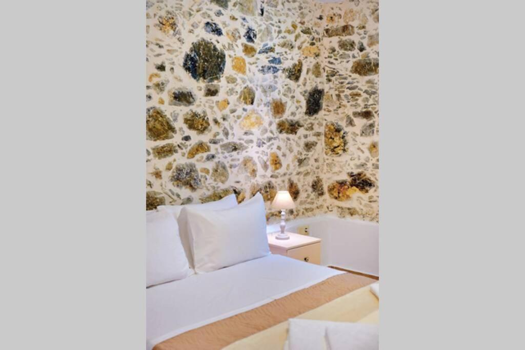 Maria'S Cozy Stonehouse Villa Kerames Bagian luar foto